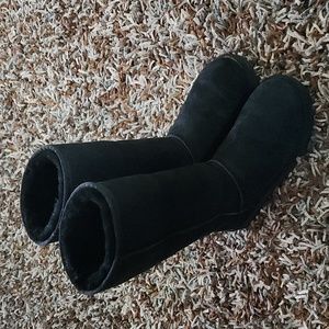 TALL CLASSIC UGGS